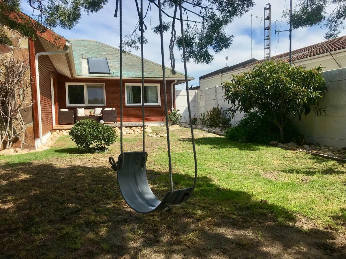 קייפטאון African Holiday Home In Table View מראה חיצוני תמונה